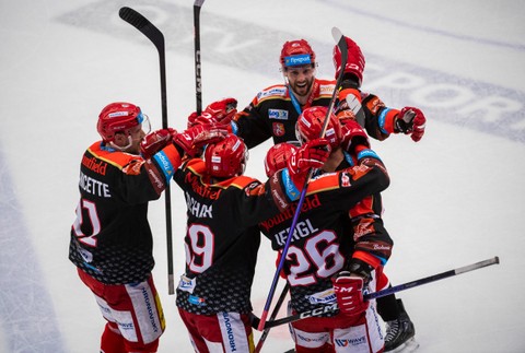 HC Oceláři Třinec - Mountfield Hradec Králové (2)