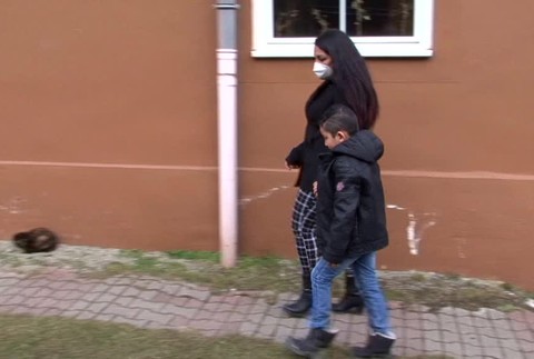 [multi] Zrazeny chlapec 3714