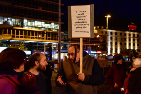 Študenti zo 16. novembra 1989 si pochod po 30 rokoch zopakovali