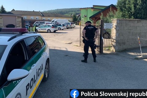 Na kúpalisku v Podhájskej zasahuje polícia. Vyšetrujú envirokriminalitu 