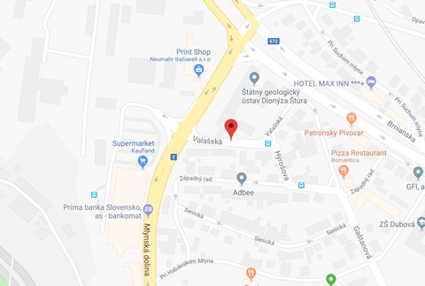 Nehoda auta s autobusom 