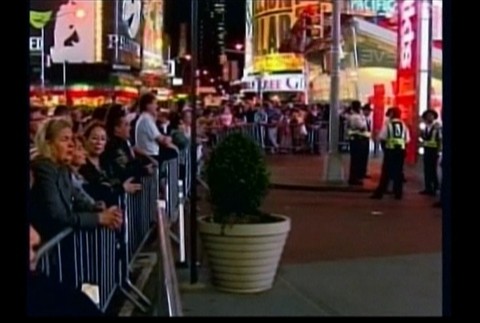 ludia za zabranami, times square, new york