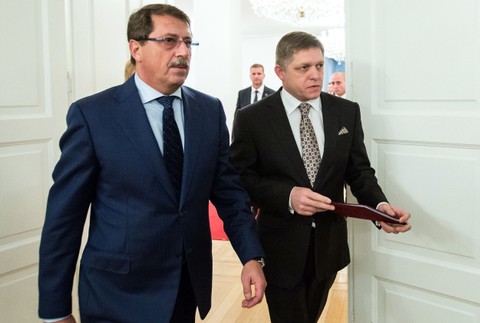 Robert Fico oznámenie kandidatúry historická budova NR SR 3