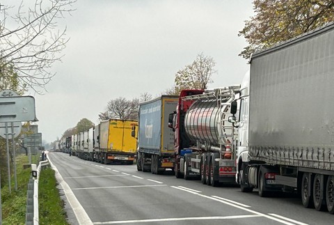 kolóny kamióny (3)