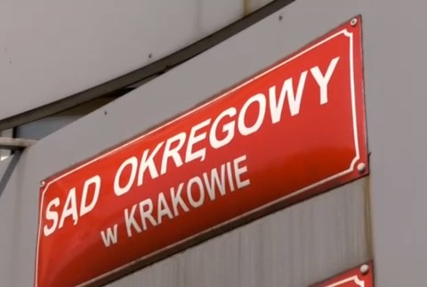 Muža obvinili z ohavného činu. Stiahol ženu z kože a ušil si z nej vestu