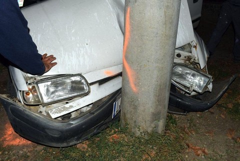 Vodička narazila do stĺpu