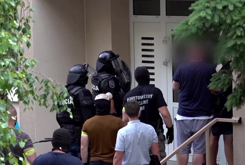 [multi] Donaskari drogy 6805