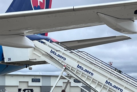 Vládny špeciál s občanmi SR z Libanonu pristál v Bratislave