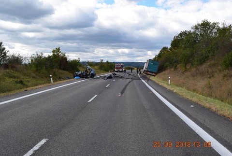 Smrteľná čelná zrážka