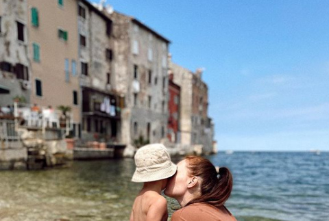 Mary Bartalos s Noelom