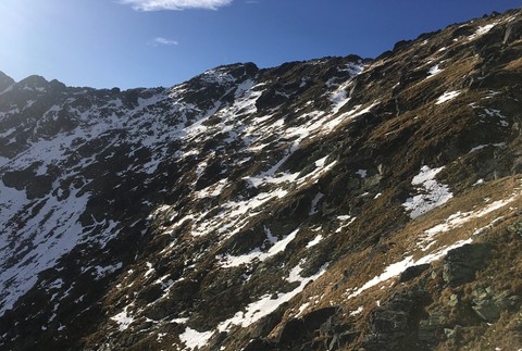 V Tatrách zasahovali leteckí záchranári. Pád turistov sa skončil tragicky