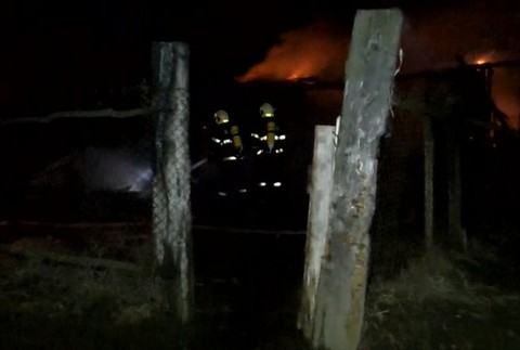 požiar v malej osade 