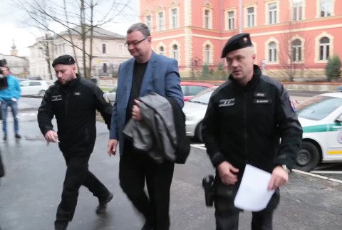 [multi] Súd Tipos 43094