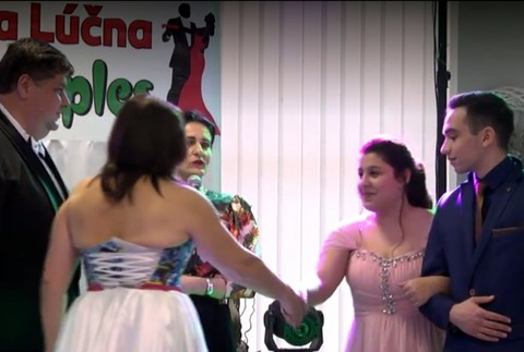 Zábava či vzdelanie. Ples na základnej škole nebol len obyčajným tancom