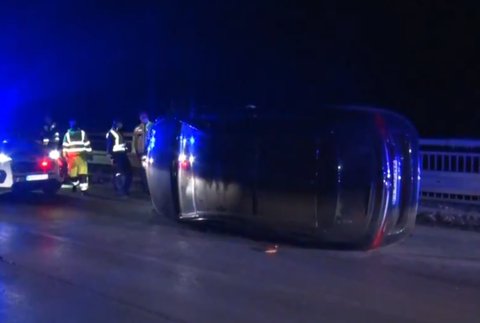 "Trochu" si vypil a skončil s autom na boku 