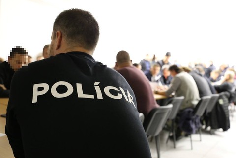  Razia v Kolárove trvala od skorého rána. V prípade vraždy Kuciaka zadržali aj expolicajta