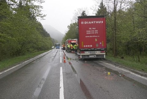 Tragická nehoda medzi Ružomberkom a Donovalmi (6)