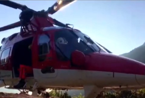 Dvaja Poliaci uviazli v Tatrách 