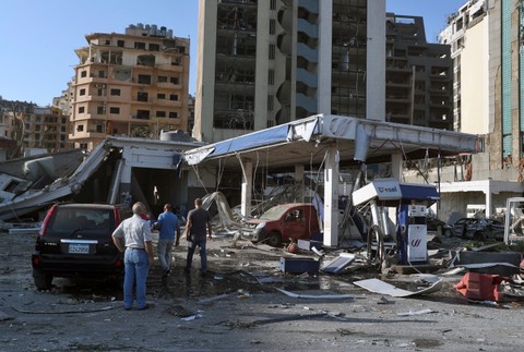 Ničivé výbuchy v Bejrúte majú viac ako sto obetí.