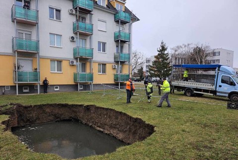 413013396_334335666196317_1389229593223445826_n