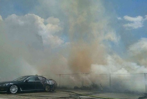 V Petržalke horí drvička