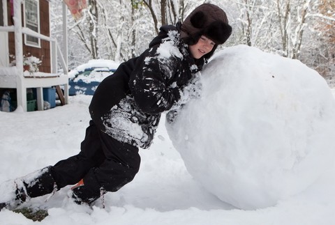 Snehová búrka v USA, zima chlapec
