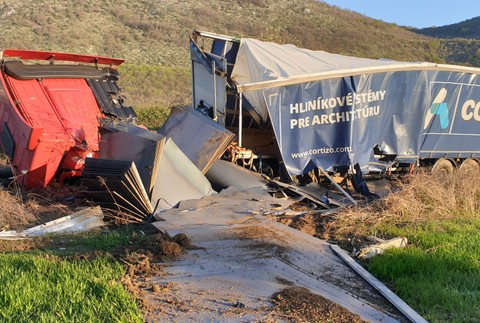 nehoda, Rožňava, smrť šoféra