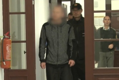 Jedna noc v cele vraj stačí...