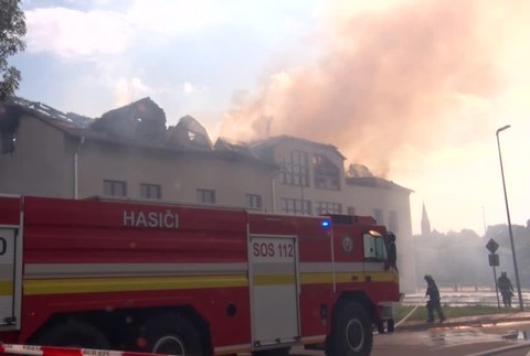 Skolka po požiari42