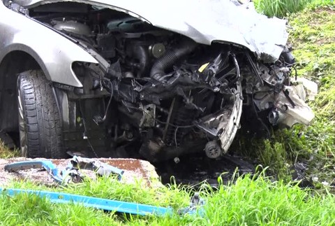 [multi] Auto vs. autobus 607