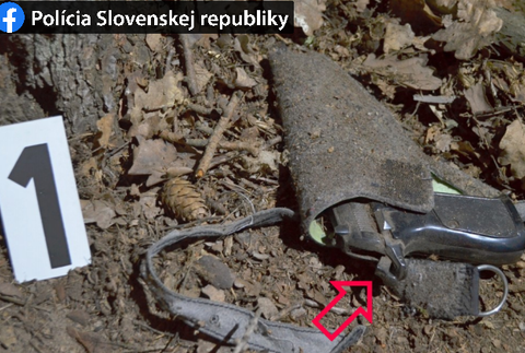 Polícia zverejnila fotky z prípadu streľby v Horovciach 