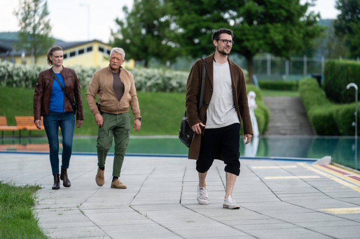 Einstein - nakrúcanie scény na kúpalisku