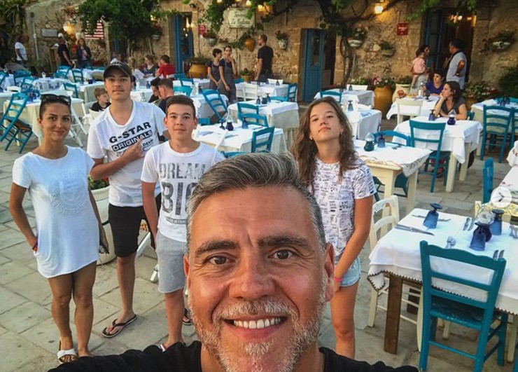 Martin Korbelič so svojimi deťmi a s manželkou Lenkou