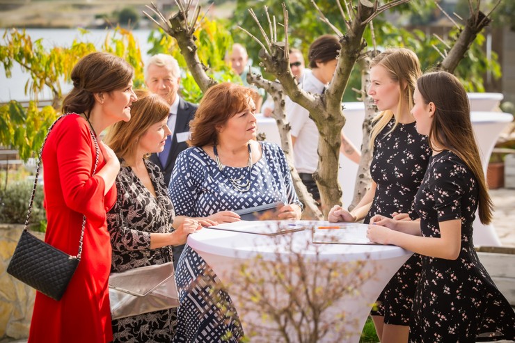 Prázdniny - Garden party