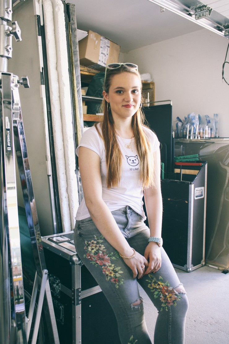 NAŠI - Oliverova frajerka Nina - Laura Petersen