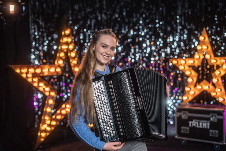 Júlia Masnicová - semifinále Česko Slovensko má talent 2022