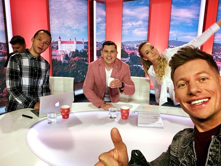 Tím Ranných Novín