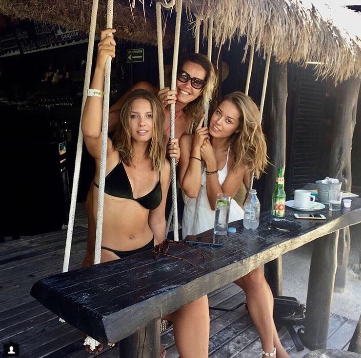 Erika Barkolová na dovolenke v Mexiku s dcérami