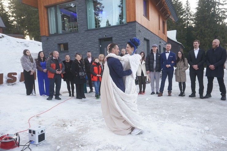 Vezmeš si ma - Luna