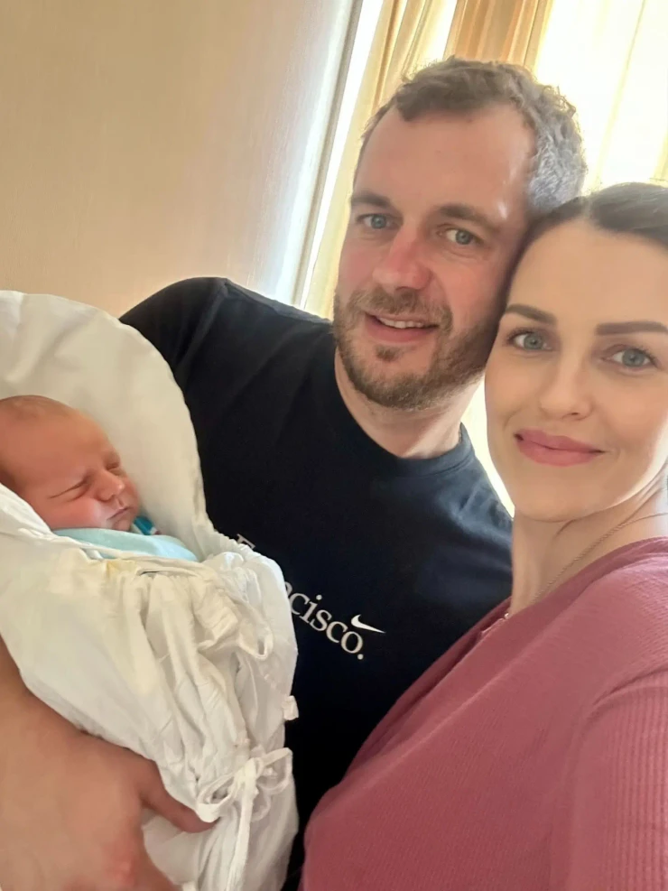 Martina Schindlerová - sestra s bábätkom (1)