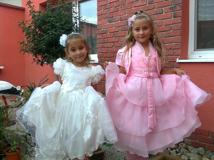 Victoria,Olivia
