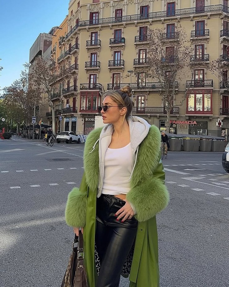 Nákupné maniačky - zelená farba v outfitoch