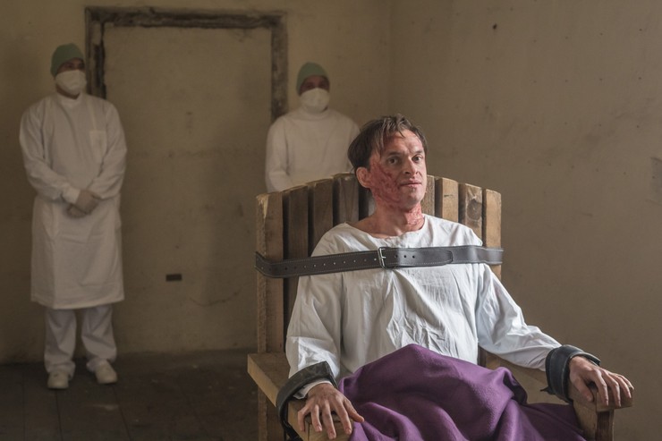 Trhlina - Martin Šalacha ako Walter Fischer