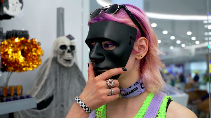 Nákupné maniačky - téma: Trenčkot - Terézia