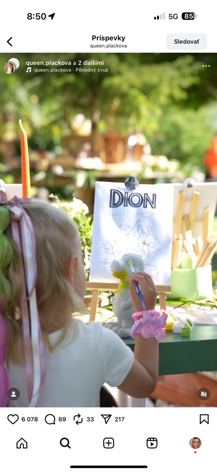 Plačková, syn Dion, narodeninová oslava, luxus, dinosaurus