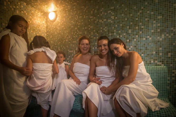 Prázdniny - Ženské osadenstvo vo wellnesse