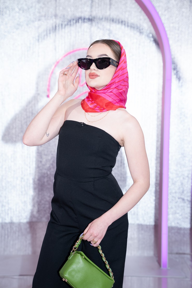 Nákupné maniačky  Šatka