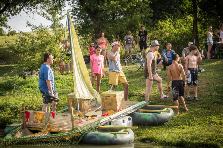 Prázdniny - Na člnkoch pri vode