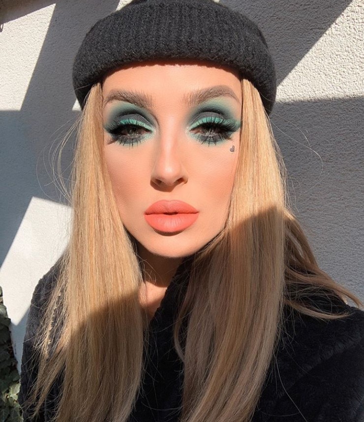 Lucid - Lucia Sládečková