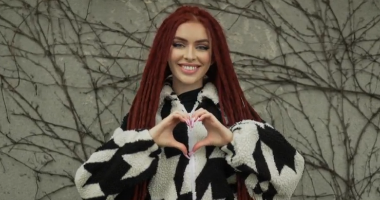 rachel karnizova v bez servítky